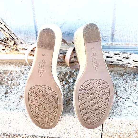 CHARLES by CHARLES DAVID WOMEN'S WEDGE ESRADRILLES CREAM SIZE 6 - Picture 2 of 7